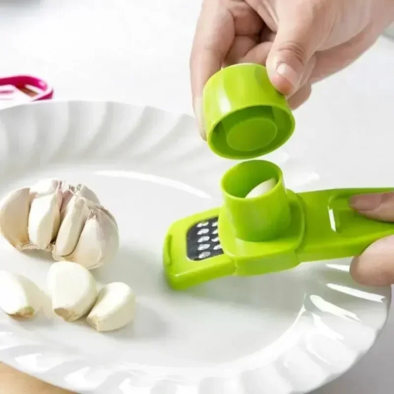 Kitchen Gadgets Green - 1PCS Mini Garlic Grinder Creative Garlic